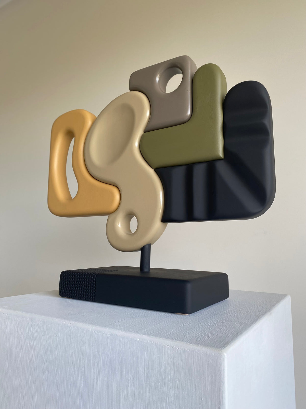 Painted sculpture - Victor & WIlls by Victor & Wills