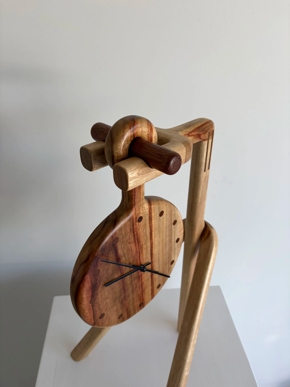 Camphor Laurel swing clock (2 parts) - Victor & Wills by Victor & Wills